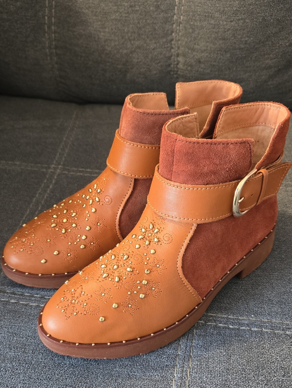 Fitflop Athena Women's Brown Leather & Suede Ankle Boots with Stud Detailing